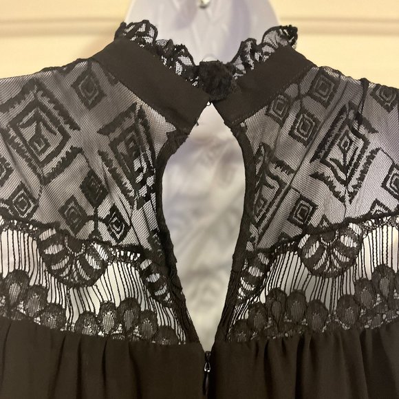 Beautiful BCBGeneration Black romper - Picture 4 of 10